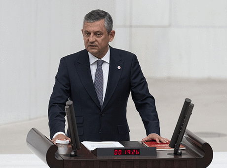 YENİ Parti Genel Başkanı Özel: Türkiye’nin geleceğinin önünü açacak bir sorumluluğu üstleniyorum